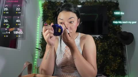 emily_palmeer online show from April 2026 09:24:02 AM