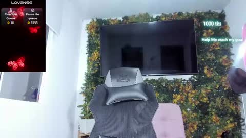 emily_palmeer online show from June 2026 10:07:01 AM