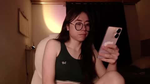 emily_pearl_ online show from December 2024 11:05:01 PM