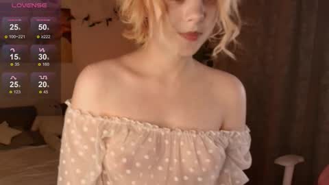 Snapshot of emily_relishh chatting on November 2025 01:21:02 PM emily_relishh online show from November 2025 01:21:02 PM