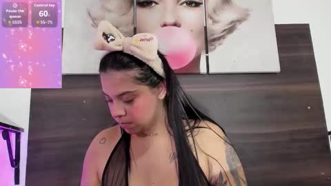 Emily online show from October 2025 03:51:02 AM