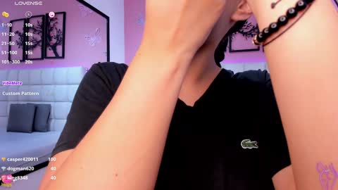 Snapshot of emily_roux chatting on January 2025 09:13:01 AM  EMILY  online show from January 2025 09:13:01 AM