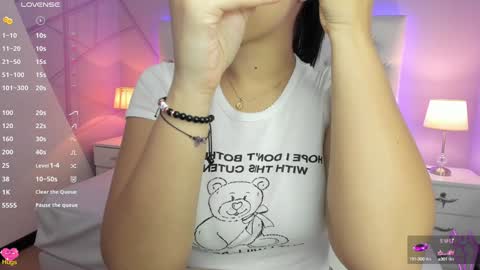 Snapshot of emily_roux chatting on January 2025 02:09:01 PM  EMILY  online show from January 2025 02:09:01 PM