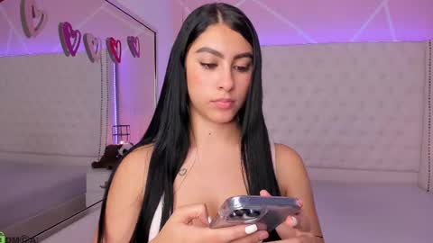 Snapshot of emily_roux chatting on February 2025 08:48:02 AM  EMILY  online show from February 2025 08:48:02 AM