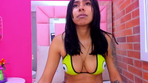 Emily online show from December 2024 10:49:01 AM