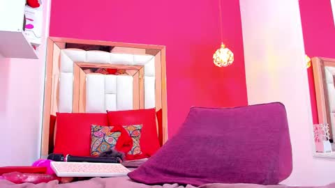 Emily online show from February 2025 02:20:02 PM