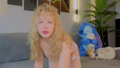 emily shepard online show from December 2025 02:16:02 AM