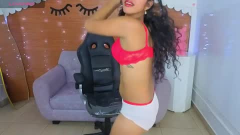 Snapshot of emily_smith_t chatting on April 2026 07:49:02 PM emily_smith_t online show from April 2026 07:49:02 PM