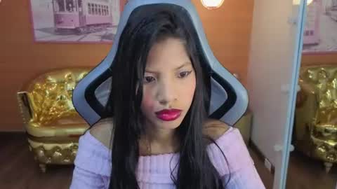 Snapshot of emily_smith_t chatting on July 2026 12:41:02 PM emily_smith_t online show from July 2026 12:41:02 PM
