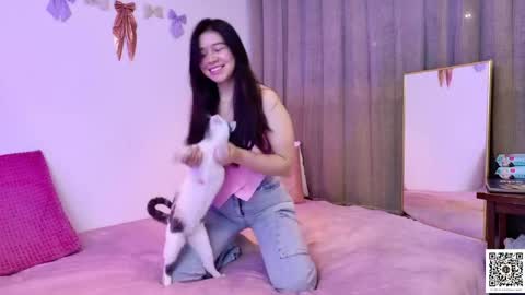 Snapshot of emily_sweet30 chatting on April 2026 11:10:01 PM Emily online show from April 2026 11:10:01 PM