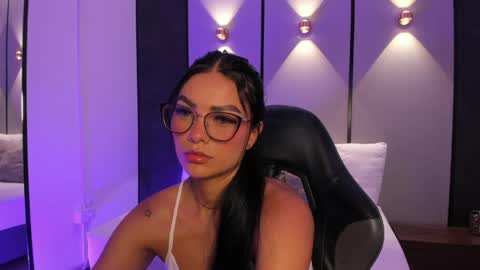 emily_tolson online show from May 2026 07:55:02 PM