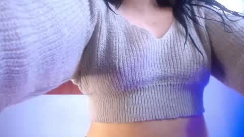 Snapshot of emily_trujillo chatting on November 2025 09:59:01 AM Emily Trujillo online show from November 2025 09:59:01 AM