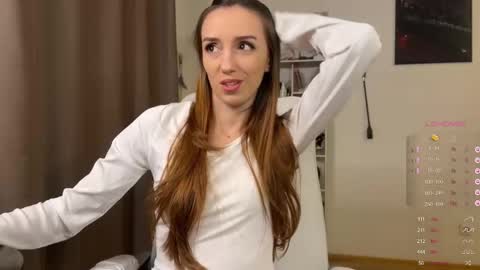 Lia online show from November 2025 09:25:02 PM