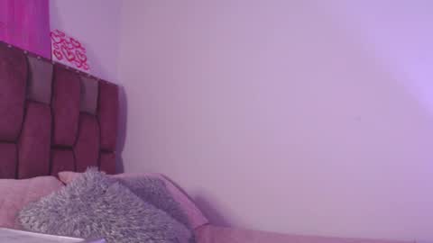 emily_w2 online show from February 2025 07:09:01 PM