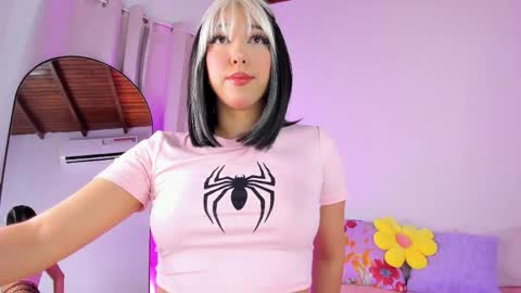 emily_walker4 online show from April 2026 02:37:02 AM
