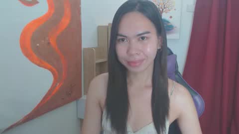 emily_xo143 online show from May 2026 01:55:01 AM