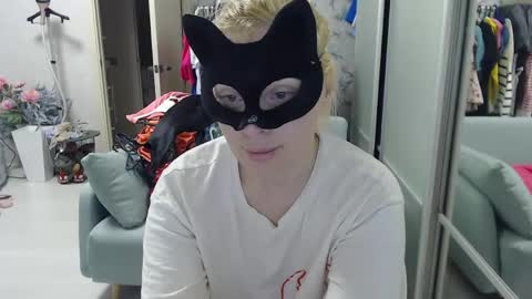 Snapshot of emily_york18 chatting on March 2026 04:21:01 PM Emily online show from March 2026 04:21:01 PM