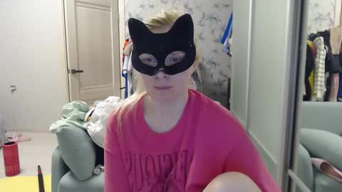 Snapshot of emily_york18 chatting on April 2026 06:35:01 PM Emily online show from April 2026 06:35:01 PM