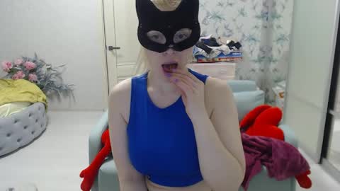 Snapshot of emily_york18 chatting on June 2026 06:00:02 PM Emily online show from June 2026 06:00:02 PM