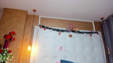 Snapshot of emilyadams0 chatting on December 2024 10:27:02 PM emilyadams0 online show from December 2024 10:27:02 PM