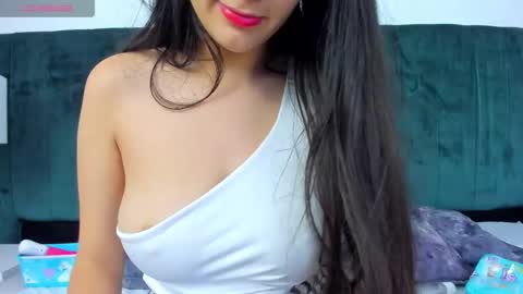 Emilyyy online show from February 2025 01:24:02 AM