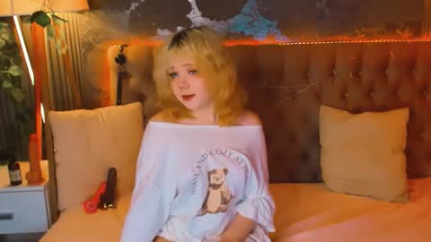 Baby Emelli online show from May 2026 06:30:02 AM