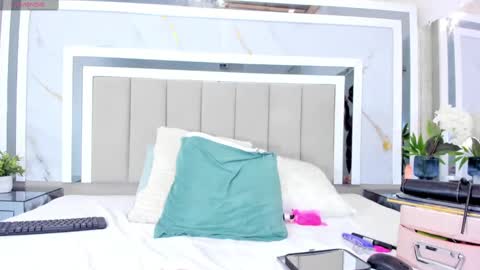 Emily online show from March 2025 01:57:02 PM