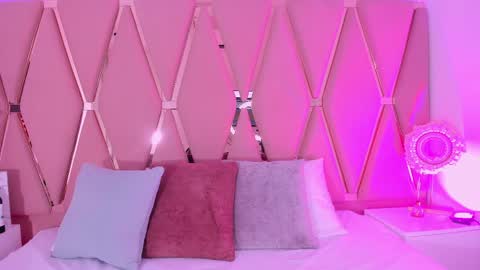 Snapshot of emilyblack_1 chatting on April 2026 11:54:01 PM Emily online show from April 2026 11:54:01 PM