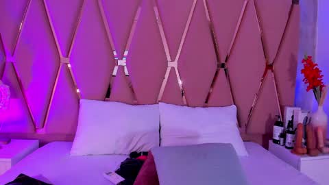 Snapshot of emilyblack_1 chatting on April 2026 01:52:02 AM Emily online show from April 2026 01:52:02 AM