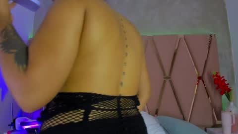 Snapshot of emilyblack_1 chatting on June 2026 11:27:02 PM Emily online show from June 2026 11:27:02 PM