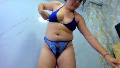 Snapshot of emilybrown21x chatting on October 2025 12:20:01 AM emilybrown21x online show from October 2025 12:20:01 AM