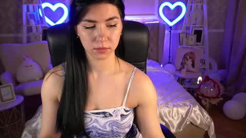 Emy online show from March 2025 06:59:01 AM