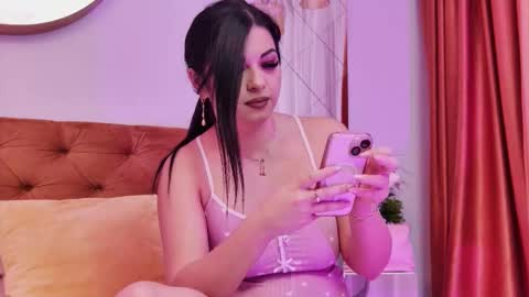 Snapshot of emilycolle_ chatting on October 2025 04:33:01 AM Emily online show from October 2025 04:33:01 AM