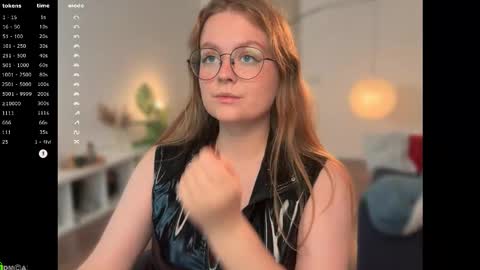 Emily  online show from October 2025 12:15:01 PM