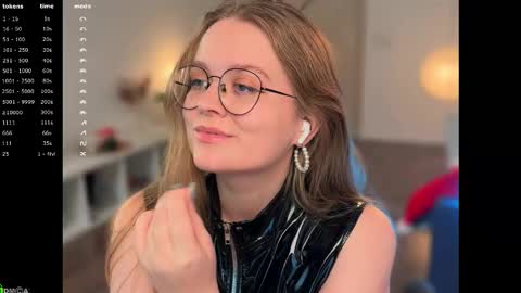 Snapshot of emilyforelsket chatting on January 2026 05:27:02 PM Emily online show from January 2026 05:27:02 PM