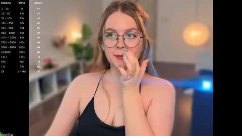 Snapshot of emilyforelsket chatting on January 2026 12:43:02 PM Emily online show from January 2026 12:43:02 PM