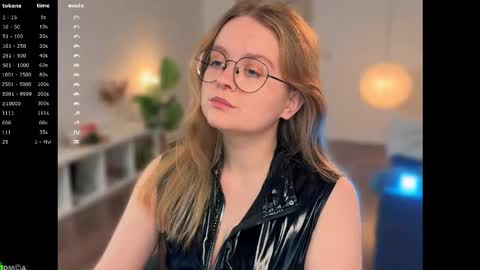 Snapshot of emilyforelsket chatting on January 2026 12:20:02 PM Emily online show from January 2026 12:20:02 PM