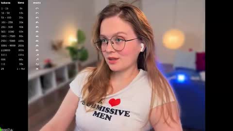 Snapshot of emilyforelsket chatting on February 2026 01:16:01 PM Emily online show from February 2026 01:16:01 PM