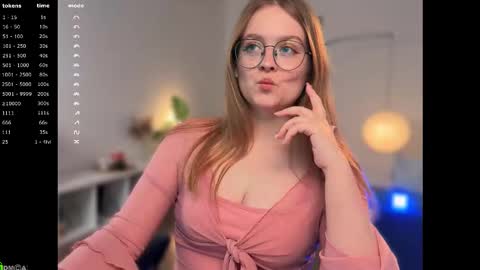 Snapshot of emilyforelsket chatting on February 2026 02:36:01 PM Emily online show from February 2026 02:36:01 PM