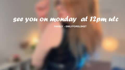 Snapshot of emilyforelsket chatting on May 2026 06:09:01 PM Emily online show from May 2026 06:09:01 PM