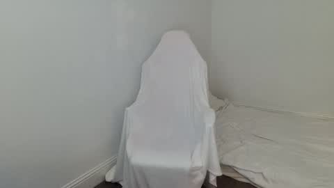 emilyfox5 online show from December 2025 11:33:02 PM