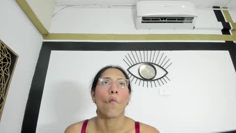 Emily online show from October 2025 11:44:01 AM