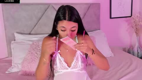 Emily online show from November 2025 10:26:01 AM