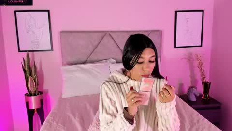 Emily online show from December 2025 10:42:02 AM