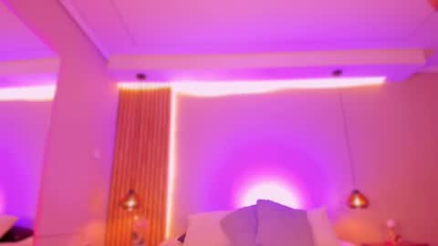 Emily  online show from September 2025 09:07:02 PM