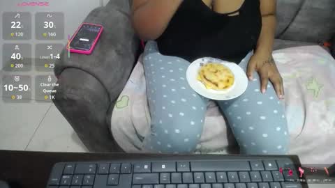 Emilyhines online show from December 2025 03:22:01 AM