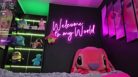 Snapshot of emilyjhonson_1 chatting on January 2025 05:42:01 PM Emily Jhonson online show from January 2025 05:42:01 PM