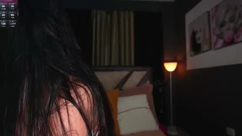 Snapshot of emilyjhonson_1 chatting on November 2025 01:39:01 PM Emily Jhonson online show from November 2025 01:39:01 PM