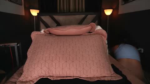 Snapshot of emilyjhonson_1 chatting on December 2025 12:43:02 PM Emily Jhonson online show from December 2025 12:43:02 PM