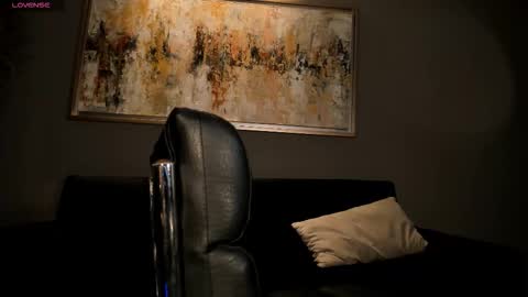 Emily online show from December 2025 03:34:01 AM